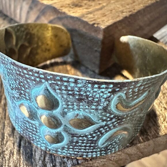 Handcrafted Artesian Boho Brass Patina Bracelet, Aqua and Brown Arabic Flower, - Picture 2 of 8